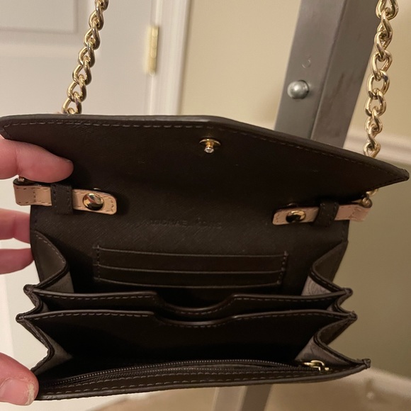 Michael Kors petite crossbody purse NWOT* - Picture 4 of 7